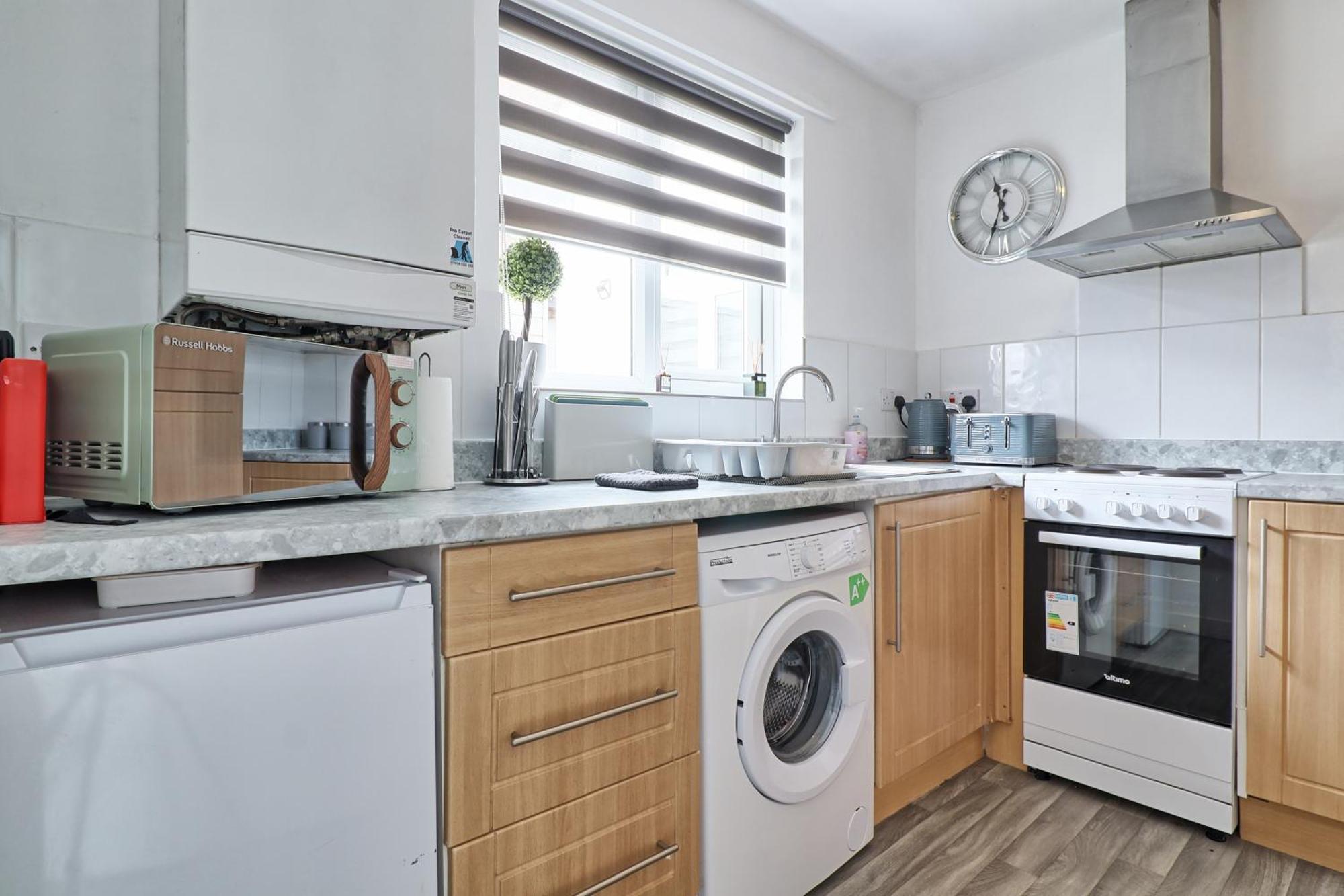 Luxury 3-Bed Apartment Near To London With Parking Hornchurch Luaran gambar